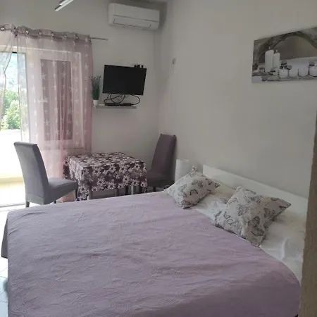 Lovric Apartment Baška