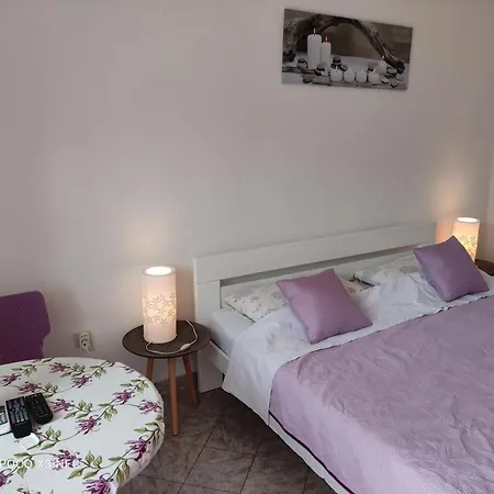 Apartment Jurandvor 7a Lovric *